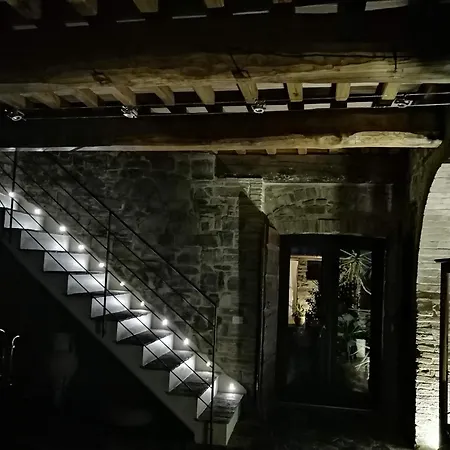 Vecchio Casale Quercetino Castel del Piano (Tuscany)